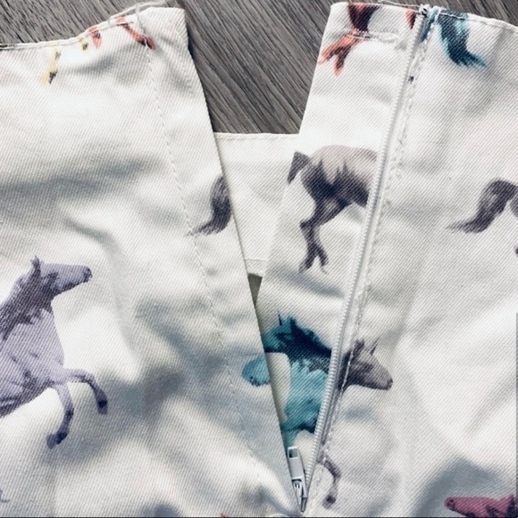 Divided mini horses skirt. - Picture 5 of 7